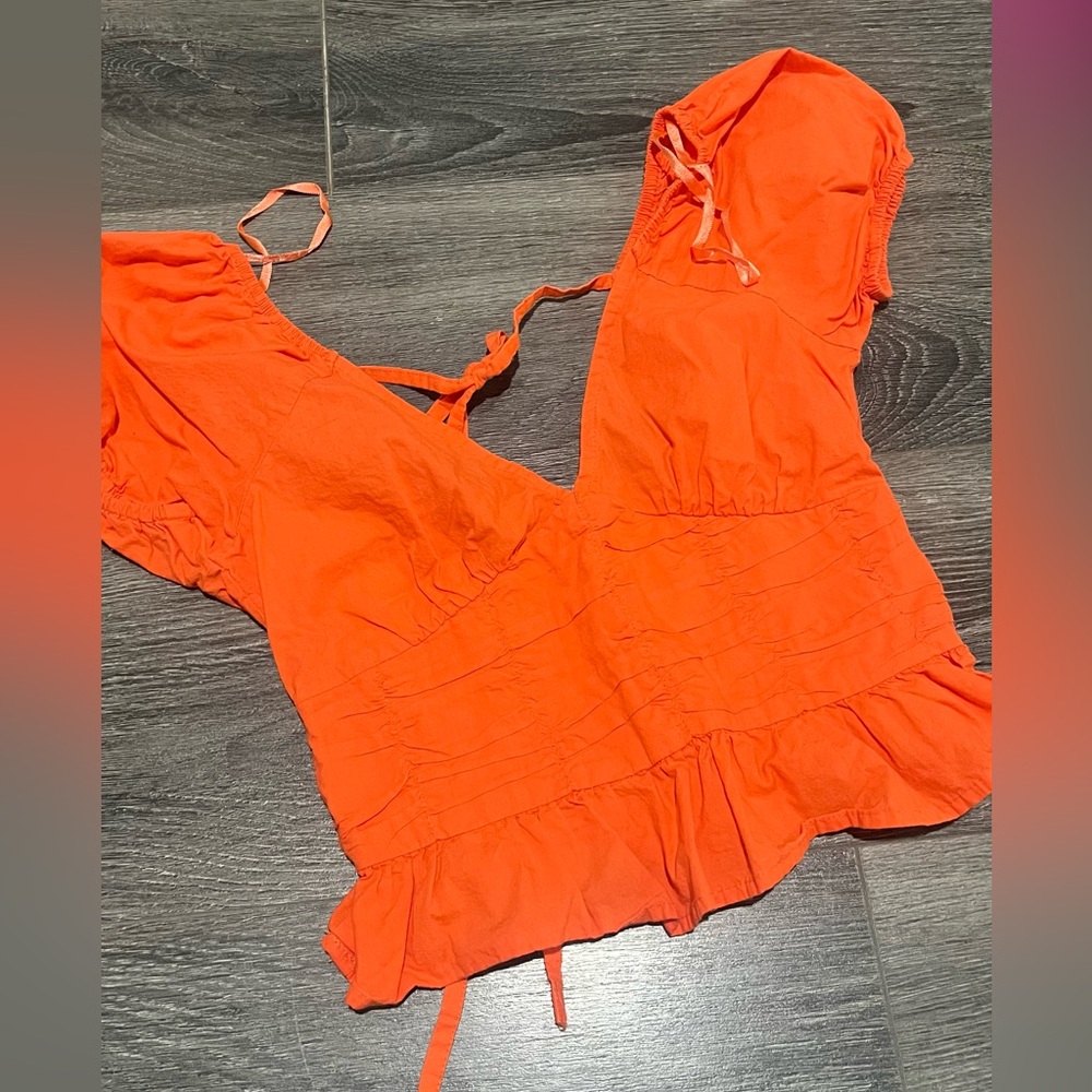 Orange top